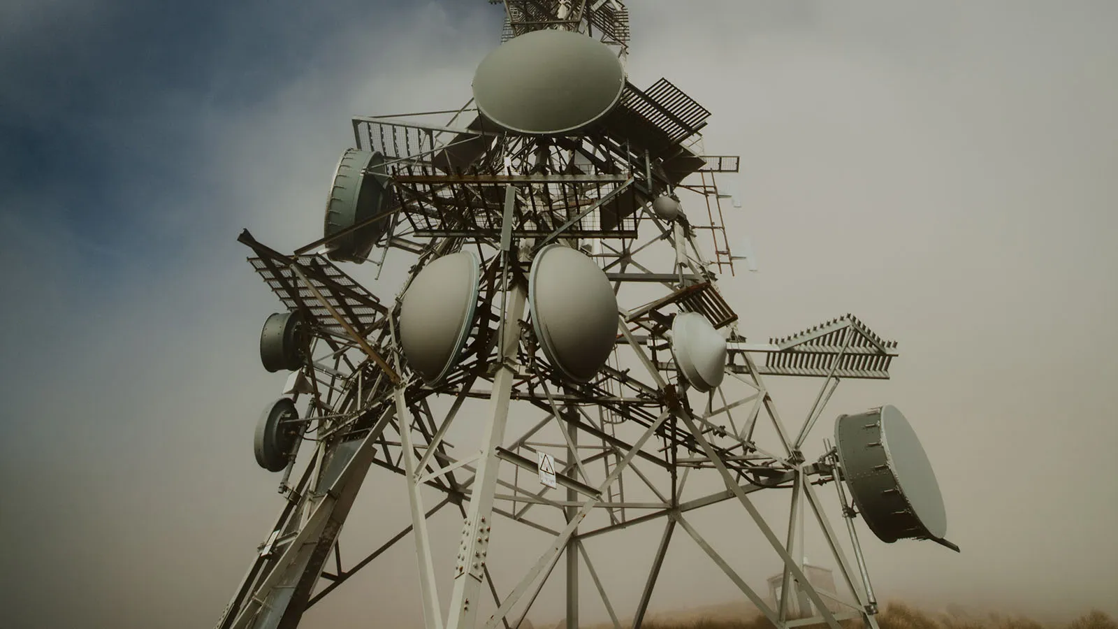 Cellular communications tower